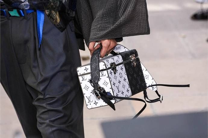 跟著許魏洲我竟然登上了一座名叫「Louis Vuitton」的小島｜時裝周